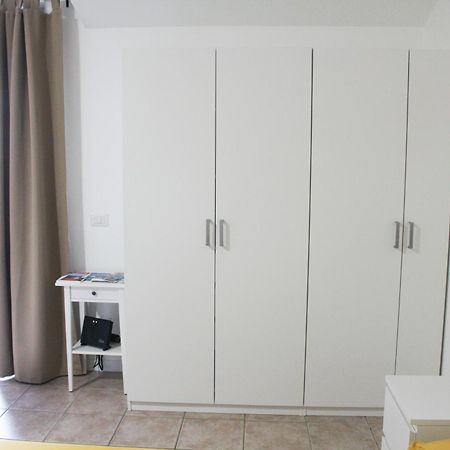 La Suite Dell'Artista Swimming Pool And Air Conditioning Stresa Exterior foto